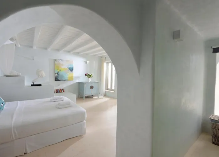 Divine - 10 Bedrooms In Ornos, Tennis Court *