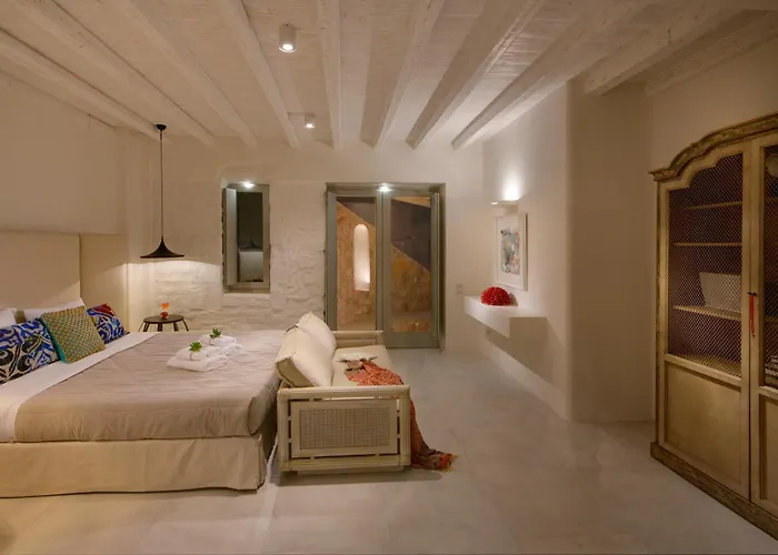 Divine - 10 Bedrooms In Ornos, Tennis Court 빌라