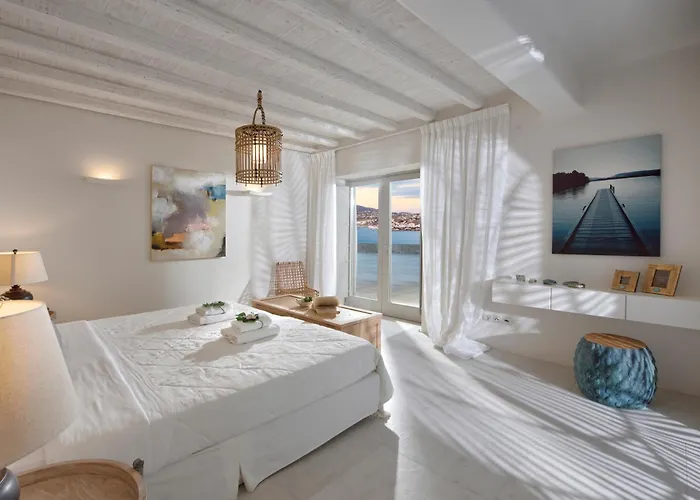 Divine - 10 Bedrooms In Ornos, Tennis Court Villa Ornos (Mykonos)