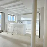 Divine - 10 Bedrooms In Ornos, Tennis Court 빌라