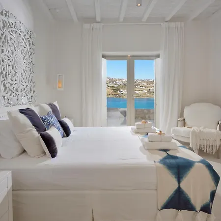 Divine - 10 Bedrooms In Ornos, Tennis Court ヴィラ *
