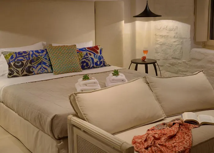 Divine - 10 Bedrooms In Ornos, Tennis Court