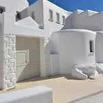 Divine - 10 Bedrooms In Ornos, Tennis Court Βίλα